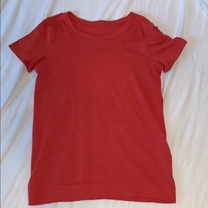Lululemon burnt orange tee (Fly Tech Short Sleeve)